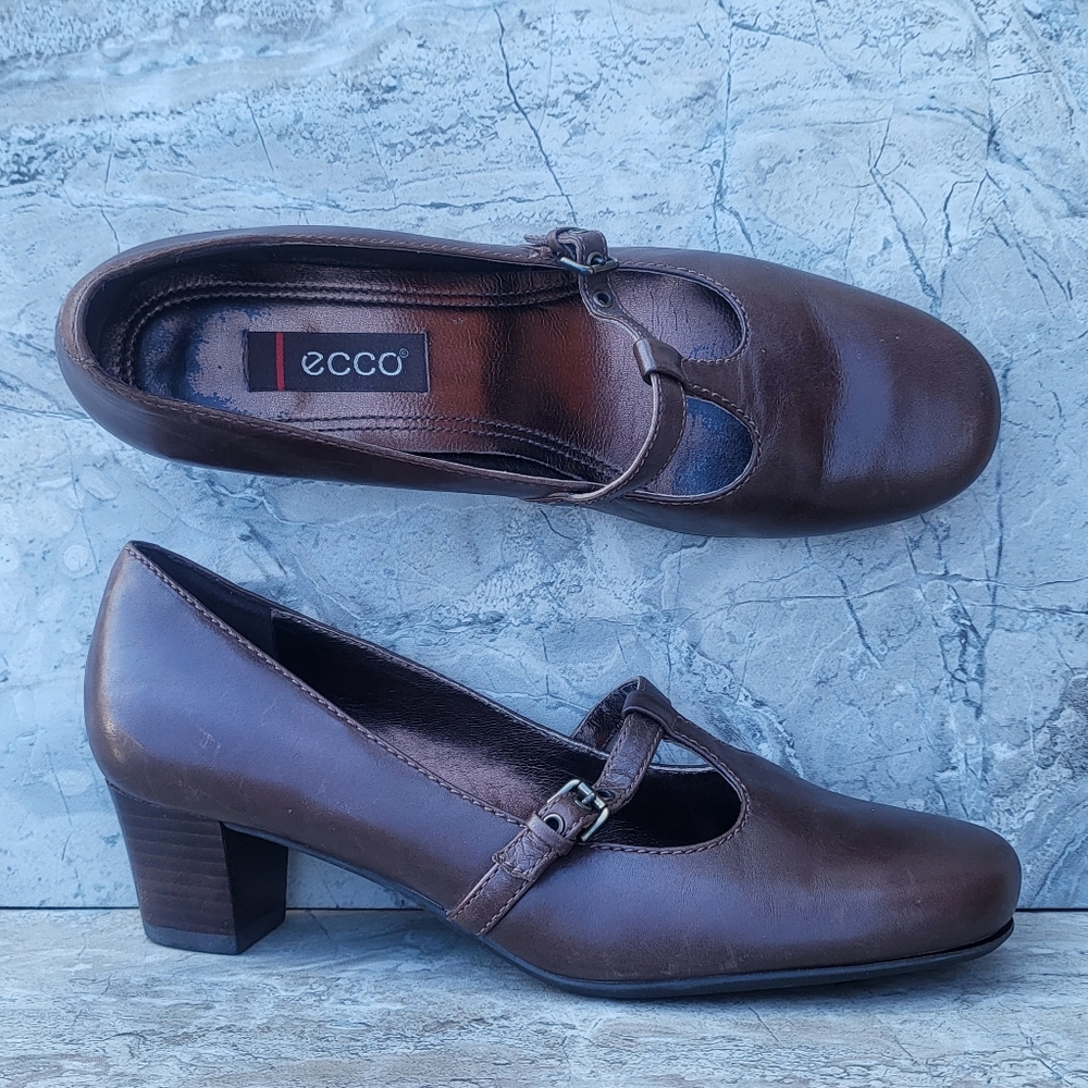 ECCO Women's 38 or US 7 - 7.5 Mary Jane Pumps Brown Leather Casual Heels Shoes